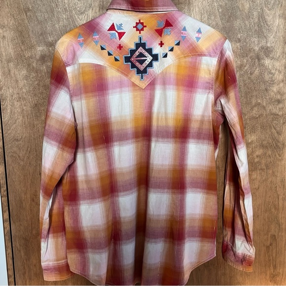 Wrangler embroidered snap button cowboy cowgirl western shirt - Picture 9 of 10